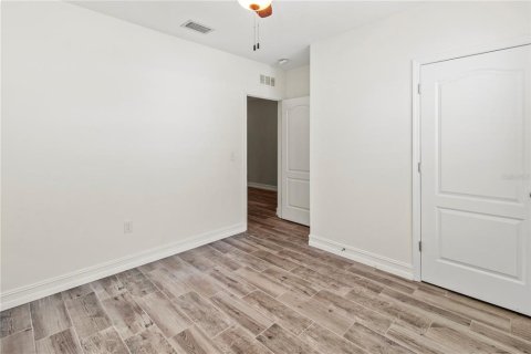 House in Palmetto, Florida 4 bedrooms, 171.5 sq.m. № 1856280 - photo 28