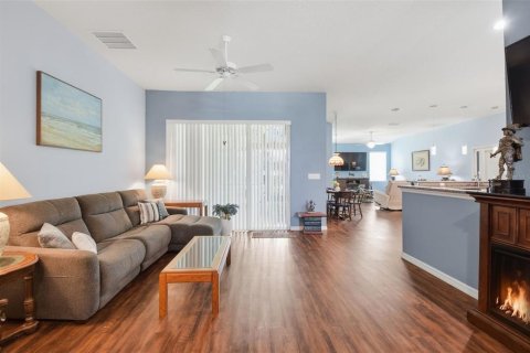 House in Bradenton, Florida 3 bedrooms, 214.98 sq.m. № 2152045 - photo 14