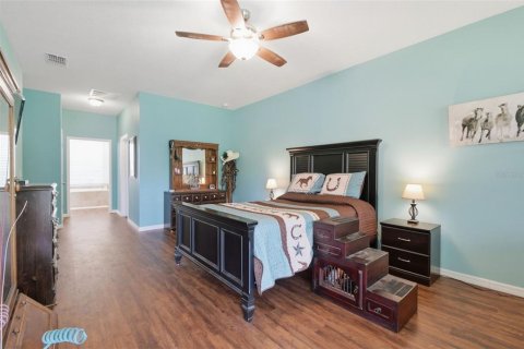 House in Bradenton, Florida 3 bedrooms, 214.98 sq.m. № 2152045 - photo 16