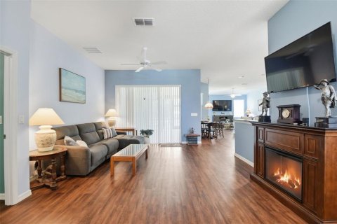 House in Bradenton, Florida 3 bedrooms, 214.98 sq.m. № 2152045 - photo 12