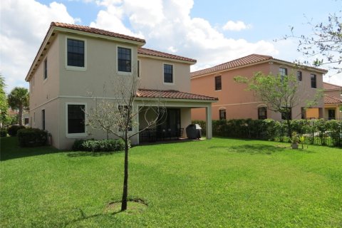 House in Parkland, Florida 5 bedrooms, 331.85 sq.m. № 1186576 - photo 1