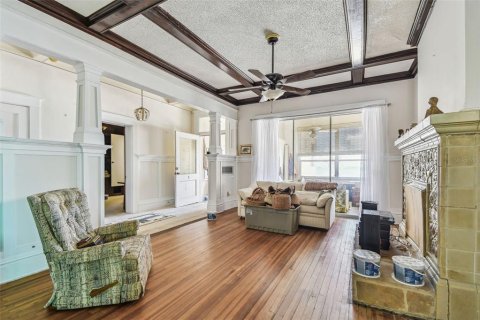 House in Indian Rocks Beach, Florida 8 bedrooms, 762.91 sq.m. № 1792361 - photo 14