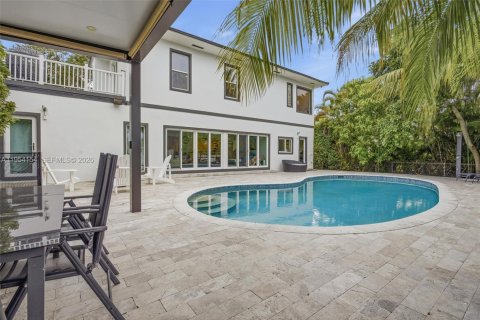 Casa en venta en North Miami, Florida, 5 dormitorios, 345.13 m2 № 2011598 - foto 8