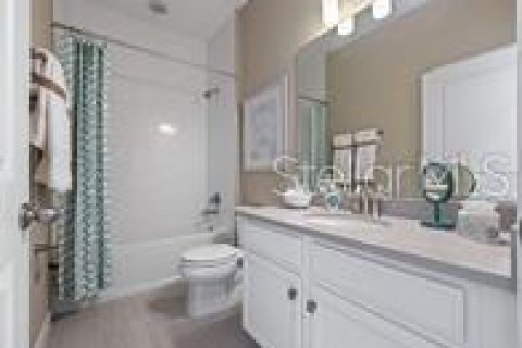 House in Clermont, Florida 6 bedrooms, 384.8 sq.m. № 1774851 - photo 9