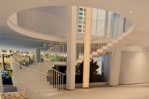 Copropriété à vendre à Miami Beach, Floride: 1 chambre, 78.41 m2 № 2430047 - photo 30