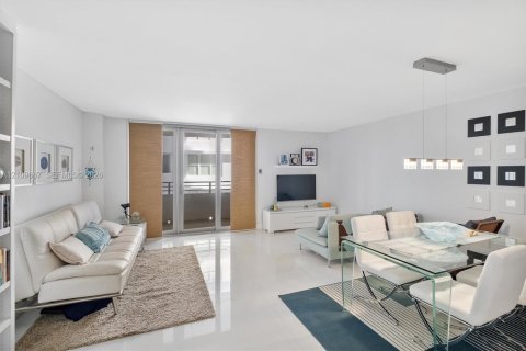 Copropriété à vendre à Miami Beach, Floride: 1 chambre, 78.41 m2 № 2430047 - photo 6