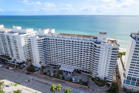 Copropriété à vendre à Miami Beach, Floride: 1 chambre, 78.41 m2 № 2430047 - photo 21