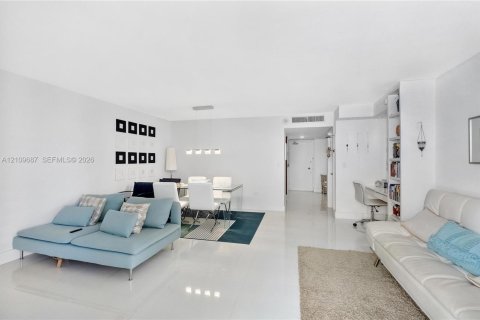 Copropriété à vendre à Miami Beach, Floride: 1 chambre, 78.41 m2 № 2430047 - photo 7