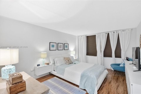Copropriété à vendre à Miami Beach, Floride: 1 chambre, 78.41 m2 № 2430047 - photo 12