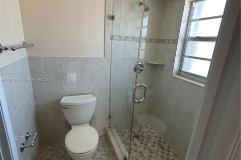 Condo in Miami Beach, Florida, 1 bedroom  № 1704329 - photo 12