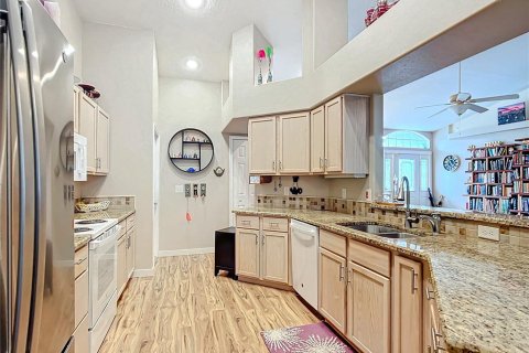 House in Lecanto, Florida 3 bedrooms, 187.38 sq.m. № 1555904 - photo 11