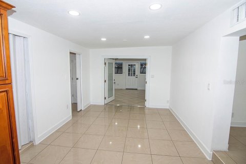 Купить виллу или дом в Тампа, Флорида 6 комнат, 138.05м2, № 2100370 - фото 13