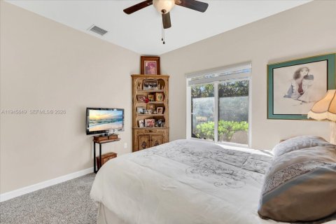 Casa en venta en Homestead, Florida, 4 dormitorios, 221.39 m2 № 2002536 - foto 23