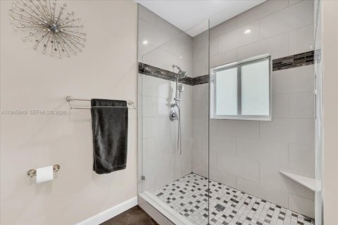 Casa en venta en Homestead, Florida, 4 dormitorios, 221.39 m2 № 2002536 - foto 18