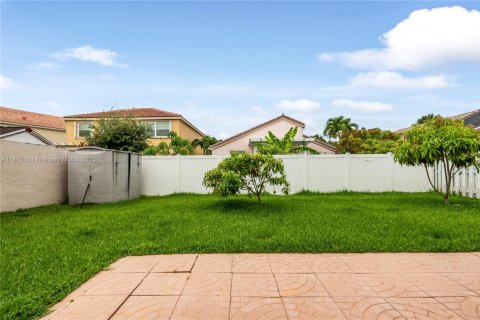 Villa ou maison à vendre à Pembroke Pines, Floride: 4 chambres, 207.92 m2 № 1937364 - photo 30
