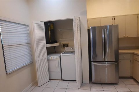 House in Palm Harbor, Florida 2 bedrooms, 111.2 sq.m. № 1549965 - photo 6