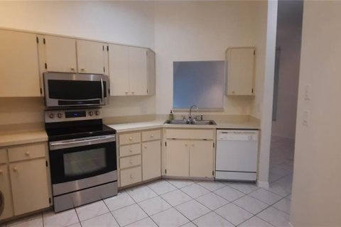 House in Palm Harbor, Florida 2 bedrooms, 111.2 sq.m. № 1549965 - photo 5