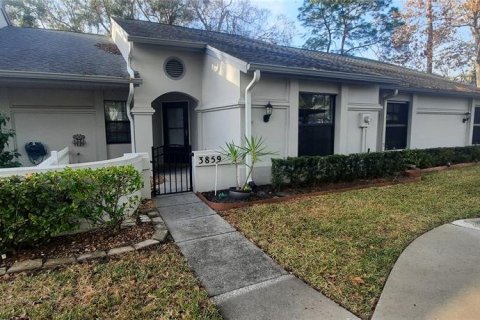 House in Palm Harbor, Florida 2 bedrooms, 111.2 sq.m. № 1549965 - photo 1