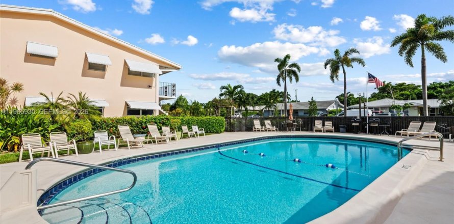 Condominio en Fort Lauderdale, Florida, 1 dormitorio  № 2090394