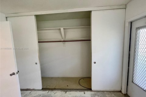 Condominio en venta en Fort Lauderdale, Florida, 1 dormitorio, 55.74 m2 № 2090394 - foto 16