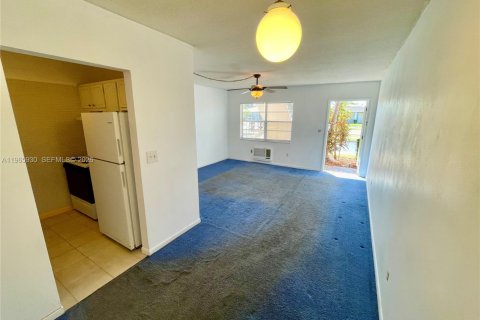 Condominio en venta en Fort Lauderdale, Florida, 1 dormitorio, 55.74 m2 № 2090394 - foto 9