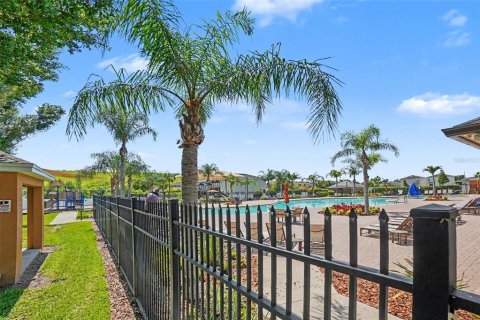 House in Wimauma, Florida 4 bedrooms, 168.8 sq.m. № 2120768 - photo 20