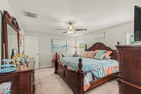 House in Wimauma, Florida 4 bedrooms, 168.8 sq.m. № 2120768 - photo 9