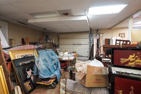 Commercial property in Oakland Park, Florida № 1689487 - photo 5