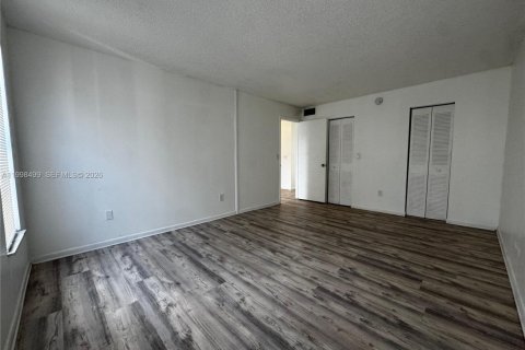 Apartment in Lauderhill, Florida 1 bedroom, 68.28 sq.m. № 2063667 - photo 8