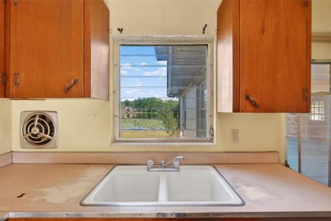 Casa en venta en Eustis, Florida, 4 dormitorios, 278.52 m2 № 2214008 - foto 29