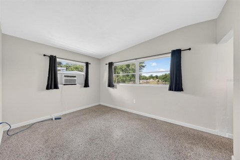 Casa en venta en Eustis, Florida, 4 dormitorios, 278.52 m2 № 2214008 - foto 15