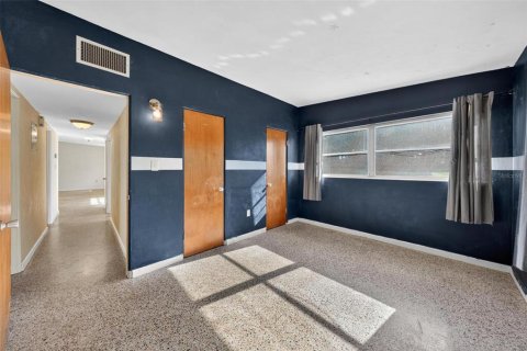 Casa en venta en Eustis, Florida, 4 dormitorios, 278.52 m2 № 2214008 - foto 12