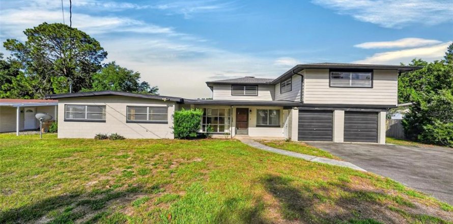 Casa en Eustis, Florida 4 dormitorios, 278.52 m2 № 2214008
