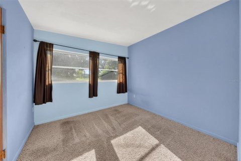 Casa en venta en Eustis, Florida, 4 dormitorios, 278.52 m2 № 2214008 - foto 8