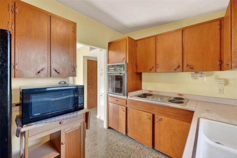 Casa en venta en Eustis, Florida, 4 dormitorios, 278.52 m2 № 2214008 - foto 27