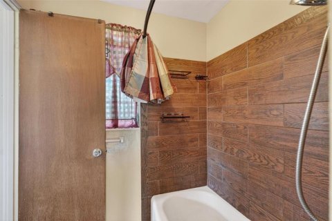 Casa en venta en Eustis, Florida, 4 dormitorios, 278.52 m2 № 2214008 - foto 20