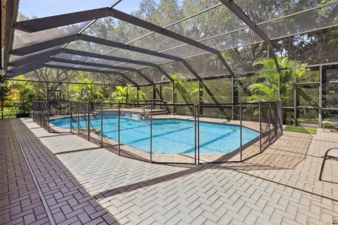 Villa ou maison à vendre à Pinecrest, Floride: 4 chambres, 349.31 m2 № 1788637 - photo 7