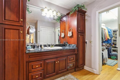 Villa ou maison à vendre à Pinecrest, Floride: 4 chambres, 349.31 m2 № 1788637 - photo 29