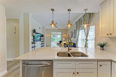 Condo in Bradenton, Florida, 3 bedrooms  № 1848531 - photo 11