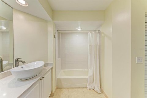 Condo in Bradenton, Florida, 3 bedrooms  № 1848531 - photo 30