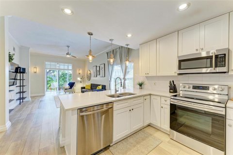 Condo in Bradenton, Florida, 3 bedrooms  № 1848531 - photo 9