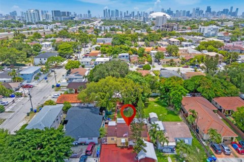 Commercial property in Miami, Florida 204.94 sq.m. № 1857581 - photo 5