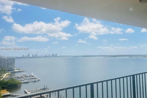 Apartment in Miami, Florida 1 bedroom, 80.64 sq.m. № 2005030 - photo 2