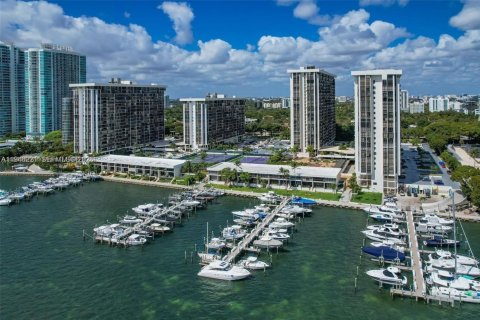 Apartment in Miami, Florida 1 bedroom, 80.64 sq.m. № 2005030