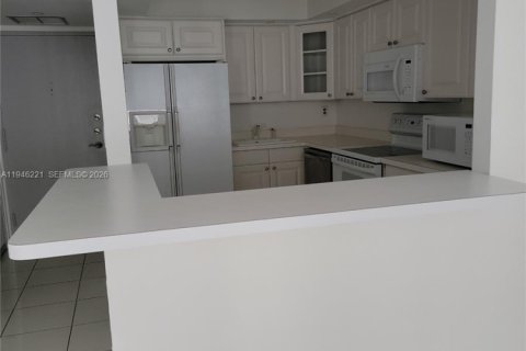 Apartment in Miami, Florida 1 bedroom, 80.64 sq.m. № 2005030 - photo 7