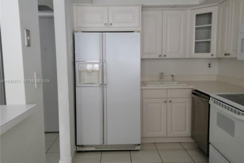 Apartment in Miami, Florida 1 bedroom, 80.64 sq.m. № 2005030 - photo 6