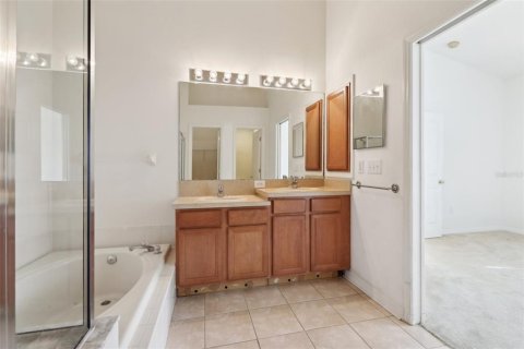 House in Wesley Chapel, Florida 2 bedrooms, 144.09 sq.m. № 1716584 - photo 21