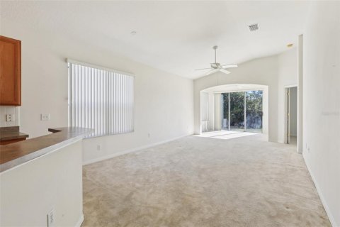House in Wesley Chapel, Florida 2 bedrooms, 144.09 sq.m. № 1716584 - photo 12