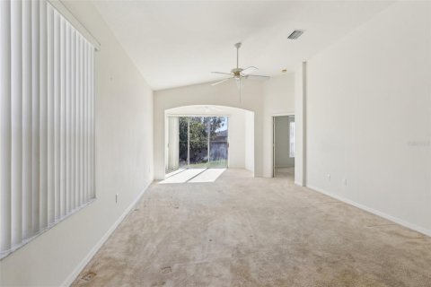 House in Wesley Chapel, Florida 2 bedrooms, 144.09 sq.m. № 1716584 - photo 14