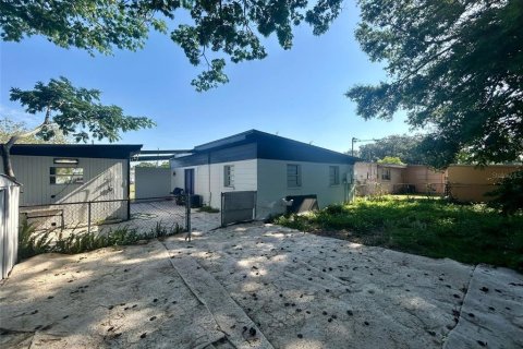 House in Tampa, Florida 3 bedrooms, 82.5 sq.m. № 1719040 - photo 19